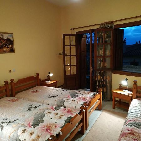 Piso Alonia Hotell Arachova Exteriör bild